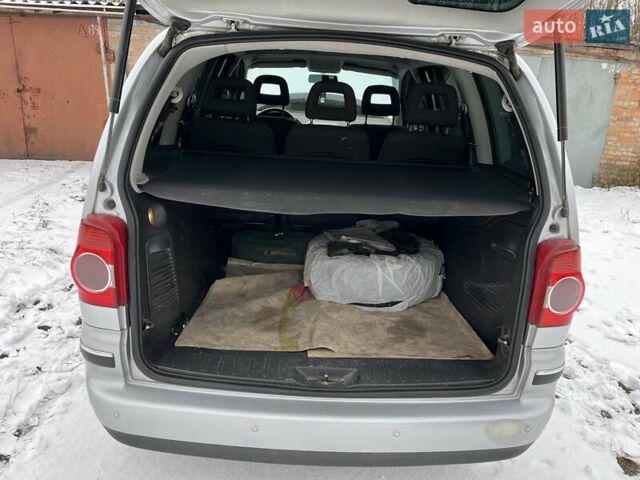 Сірий Фольксваген Шаран, об'ємом двигуна 1.8 л та пробігом 163 тис. км за 7300 $, фото 21 на Automoto.ua