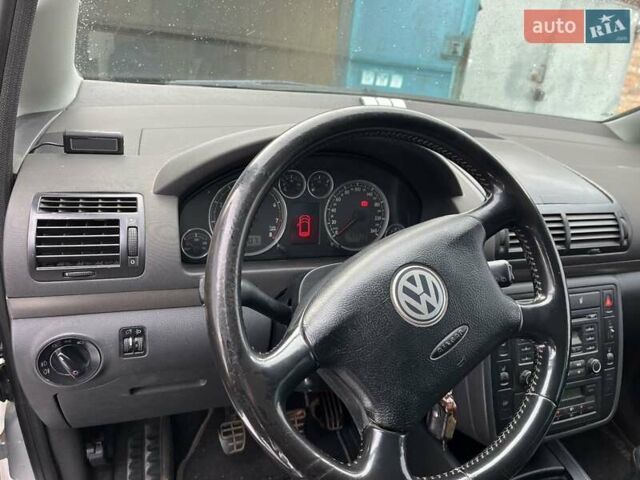 Сірий Фольксваген Шаран, об'ємом двигуна 1.8 л та пробігом 163 тис. км за 7300 $, фото 15 на Automoto.ua