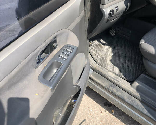 Серый Фольксваген Шаран, объемом двигателя 1.9 л и пробегом 403 тыс. км за 5000 $, фото 13 на Automoto.ua