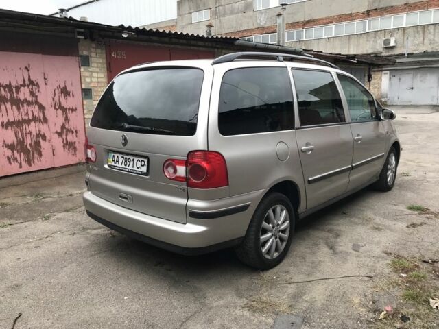 Фольксваген Шаран 2007 в Киеве на Automoto.ua Серый Фольксваген Шаран, объемом двигателя 1.9 л и пробегом 280 тыс. км за 3900 $, фото 3 на Automoto.ua