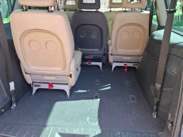 Серый Фольксваген Шаран, объемом двигателя 1.8 л и пробегом 250 тыс. км за 5400 $, фото 11 на Automoto.ua