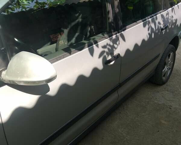 Серый Фольксваген Шаран, объемом двигателя 1.97 л и пробегом 447 тыс. км за 6500 $, фото 3 на Automoto.ua