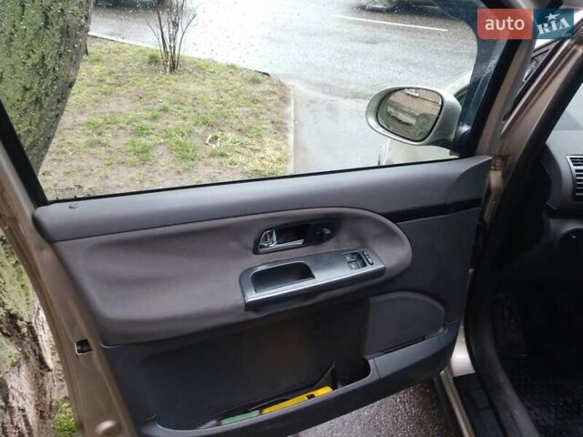 Серый Фольксваген Шаран, объемом двигателя 2 л и пробегом 450 тыс. км за 8700 $, фото 22 на Automoto.ua