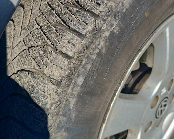 Серый Фольксваген Шаран, объемом двигателя 2 л и пробегом 360 тыс. км за 7800 $, фото 9 на Automoto.ua