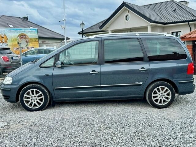 Серый Фольксваген Шаран, объемом двигателя 2 л и пробегом 176 тыс. км за 2000 $, фото 5 на Automoto.ua