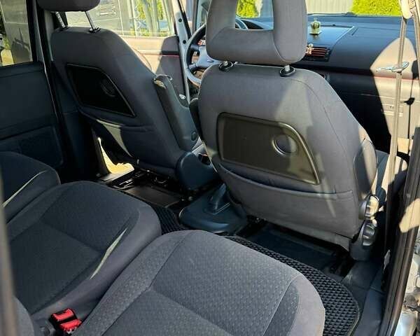 Серый Фольксваген Шаран, объемом двигателя 2 л и пробегом 318 тыс. км за 7500 $, фото 9 на Automoto.ua