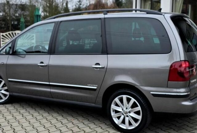 Серый Фольксваген Шаран, объемом двигателя 2 л и пробегом 219 тыс. км за 6299 $, фото 9 на Automoto.ua