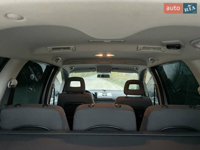 Фольксваген Шаран 2009 в Виннице на Automoto.ua Серый Фольксваген Шаран, объемом двигателя 2 л и пробегом 272 тыс. км за 9200 $, фото 9 на Automoto.ua