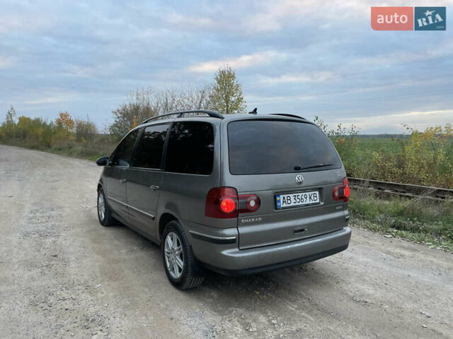 Фольксваген Шаран 2009 в Виннице на Automoto.ua Серый Фольксваген Шаран, объемом двигателя 2 л и пробегом 272 тыс. км за 9200 $, фото 7 на Automoto.ua