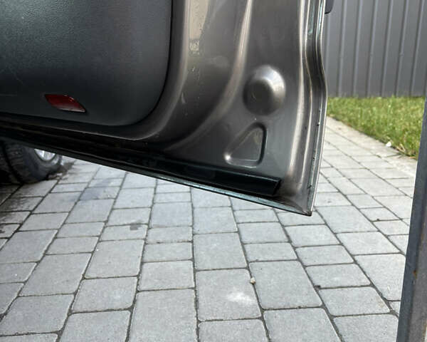 Серый Фольксваген Шаран, объемом двигателя 1.9 л и пробегом 313 тыс. км за 8300 $, фото 7 на Automoto.ua