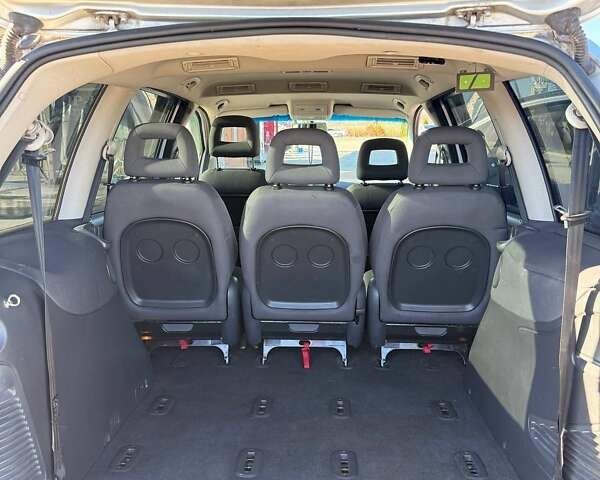 Серый Фольксваген Шаран, объемом двигателя 2 л и пробегом 318 тыс. км за 7500 $, фото 12 на Automoto.ua