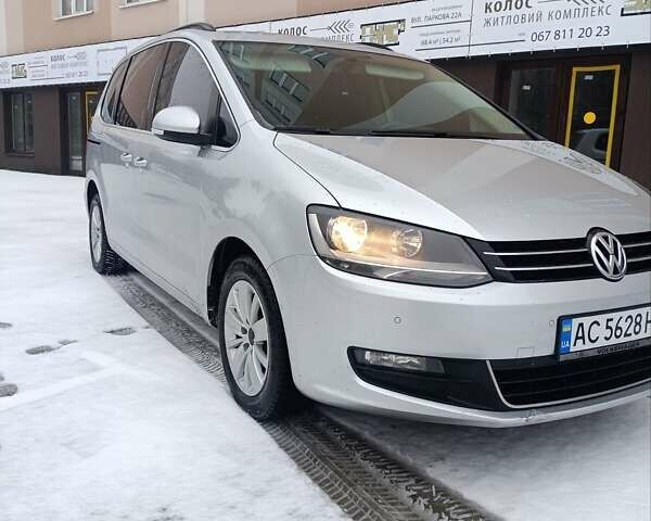 Серый Фольксваген Шаран, объемом двигателя 1.97 л и пробегом 330 тыс. км за 9900 $, фото 5 на Automoto.ua