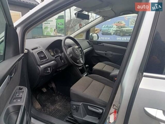 Сірий Фольксваген Шаран, об'ємом двигуна 1.97 л та пробігом 271 тис. км за 10900 $, фото 8 на Automoto.ua