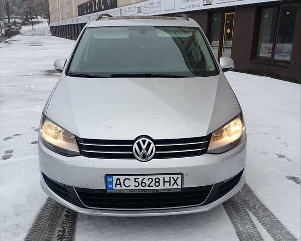 Серый Фольксваген Шаран, объемом двигателя 1.97 л и пробегом 330 тыс. км за 9900 $, фото 6 на Automoto.ua