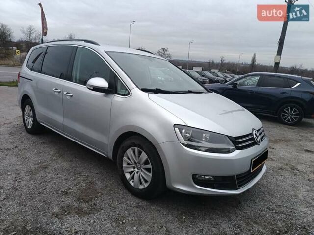 Сірий Фольксваген Шаран, об'ємом двигуна 1.97 л та пробігом 271 тис. км за 10900 $, фото 2 на Automoto.ua