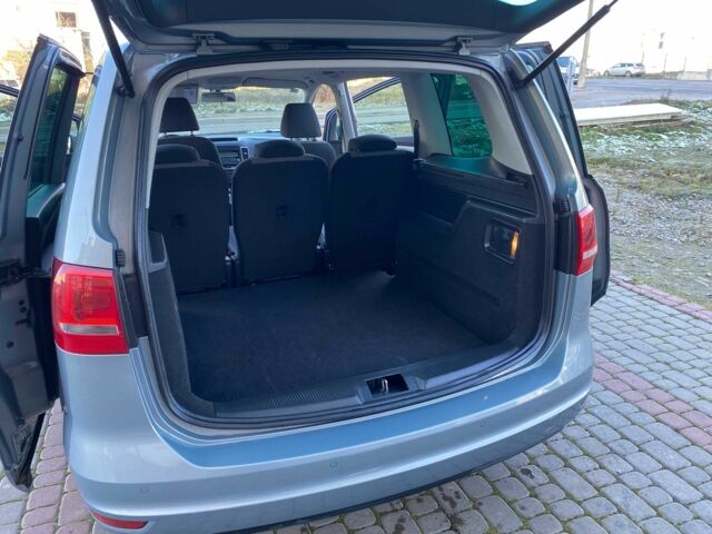 Серый Фольксваген Шаран, объемом двигателя 2 л и пробегом 306 тыс. км за 11500 $, фото 16 на Automoto.ua