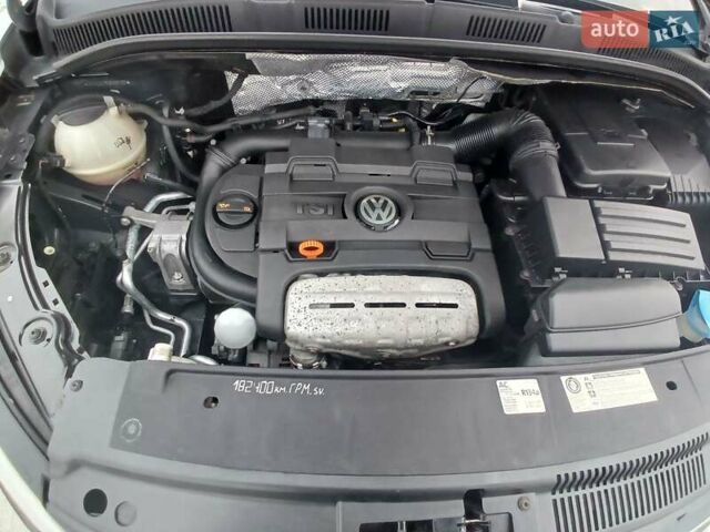 Серый Фольксваген Шаран, объемом двигателя 1.39 л и пробегом 251 тыс. км за 10200 $, фото 8 на Automoto.ua
