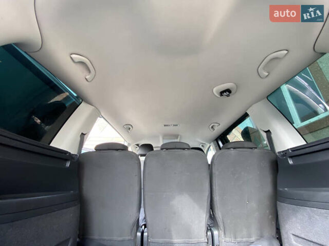 Сірий Фольксваген Шаран, об'ємом двигуна 2 л та пробігом 292 тис. км за 10500 $, фото 23 на Automoto.ua