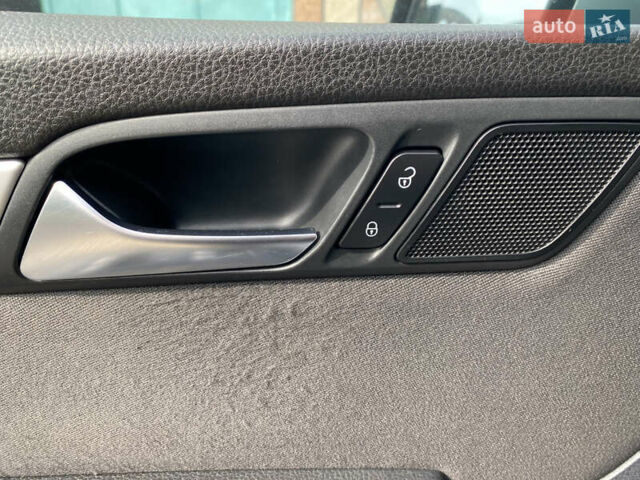 Серый Фольксваген Шаран, объемом двигателя 2 л и пробегом 291 тыс. км за 10400 $, фото 21 на Automoto.ua