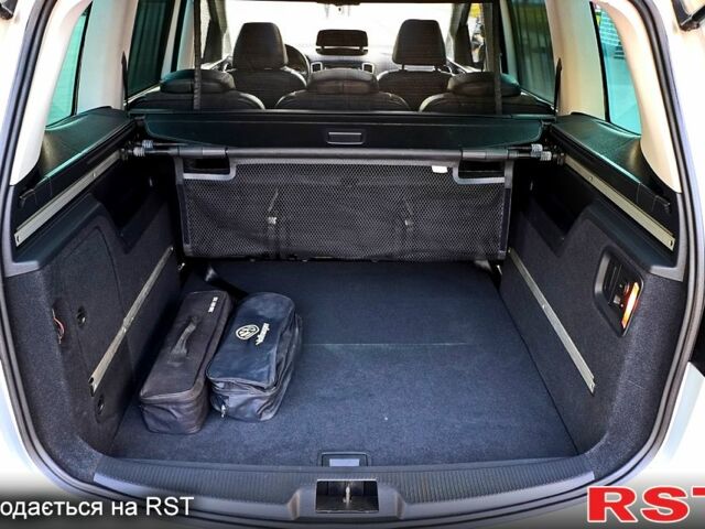 Сірий Фольксваген Шаран, об'ємом двигуна 20 л та пробігом 280 тис. км за 11999 $, фото 8 на Automoto.ua