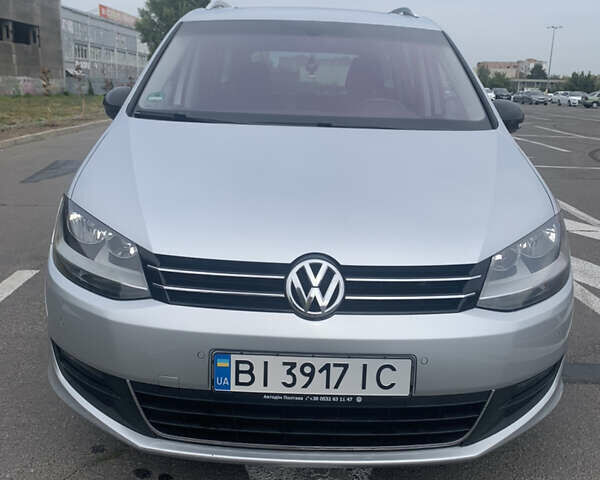 Серый Фольксваген Шаран, объемом двигателя 1.97 л и пробегом 240 тыс. км за 15400 $, фото 13 на Automoto.ua