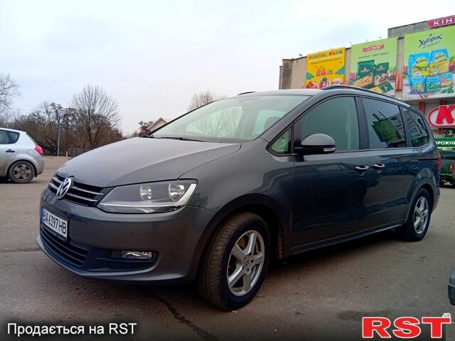 Серый Фольксваген Шаран, объемом двигателя 2 л и пробегом 360 тыс. км за 13000 $, фото 5 на Automoto.ua