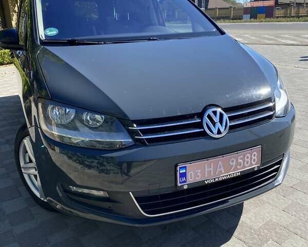 Сірий Фольксваген Шаран, об'ємом двигуна 2 л та пробігом 290 тис. км за 12900 $, фото 4 на Automoto.ua