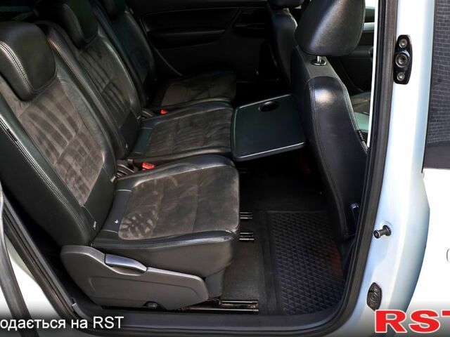 Сірий Фольксваген Шаран, об'ємом двигуна 20 л та пробігом 280 тис. км за 11999 $, фото 9 на Automoto.ua