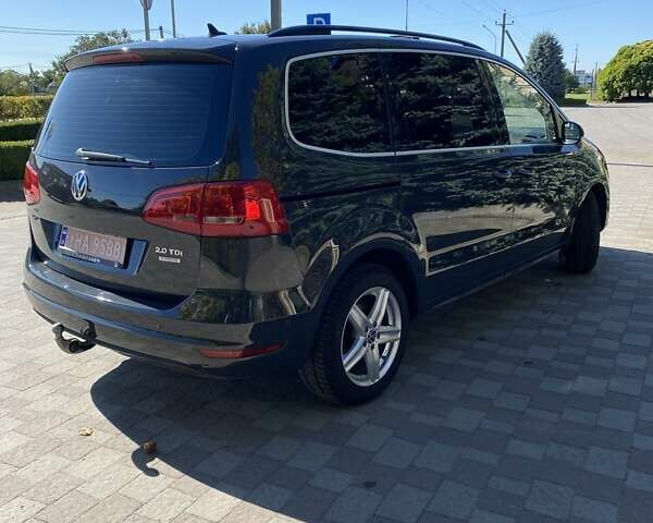 Сірий Фольксваген Шаран, об'ємом двигуна 2 л та пробігом 290 тис. км за 12900 $, фото 5 на Automoto.ua