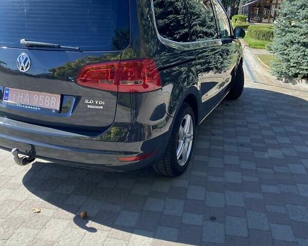 Сірий Фольксваген Шаран, об'ємом двигуна 2 л та пробігом 290 тис. км за 12900 $, фото 2 на Automoto.ua