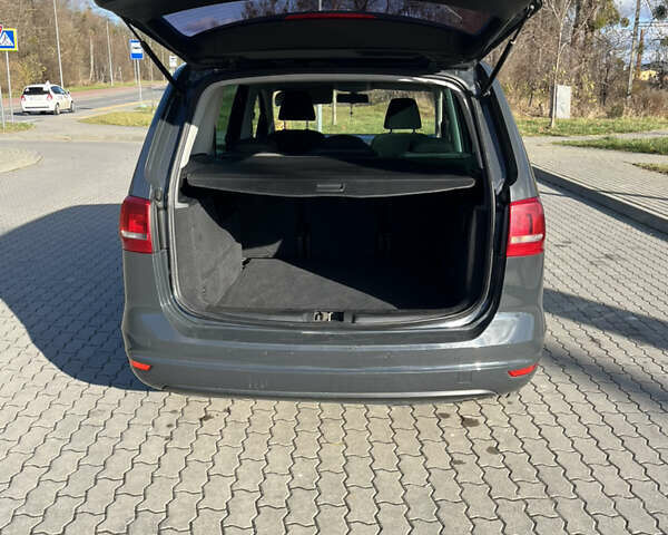 Серый Фольксваген Шаран, объемом двигателя 1.97 л и пробегом 376 тыс. км за 11800 $, фото 14 на Automoto.ua