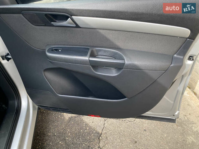 Сірий Фольксваген Шаран, об'ємом двигуна 2 л та пробігом 292 тис. км за 10500 $, фото 15 на Automoto.ua