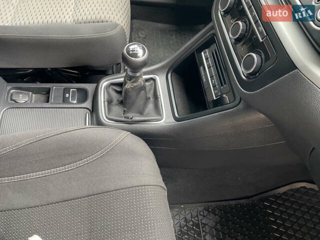 Сірий Фольксваген Шаран, об'ємом двигуна 2 л та пробігом 292 тис. км за 10500 $, фото 12 на Automoto.ua