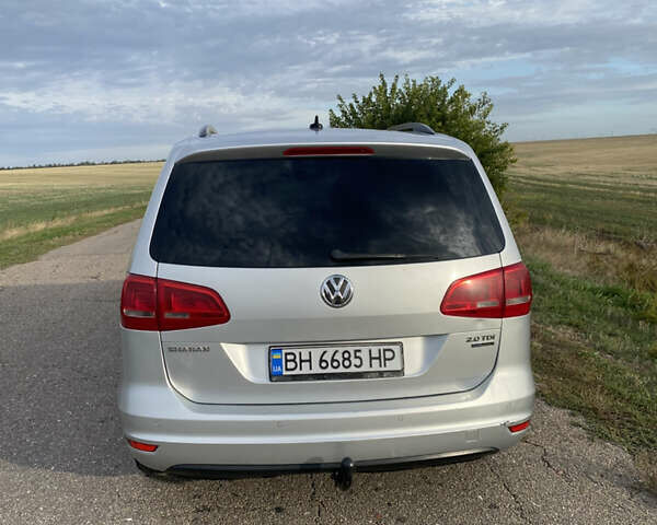 Серый Фольксваген Шаран, объемом двигателя 2 л и пробегом 291 тыс. км за 10400 $, фото 3 на Automoto.ua