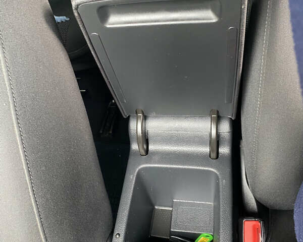 Серый Фольксваген Шаран, объемом двигателя 2 л и пробегом 291 тыс. км за 10400 $, фото 17 на Automoto.ua