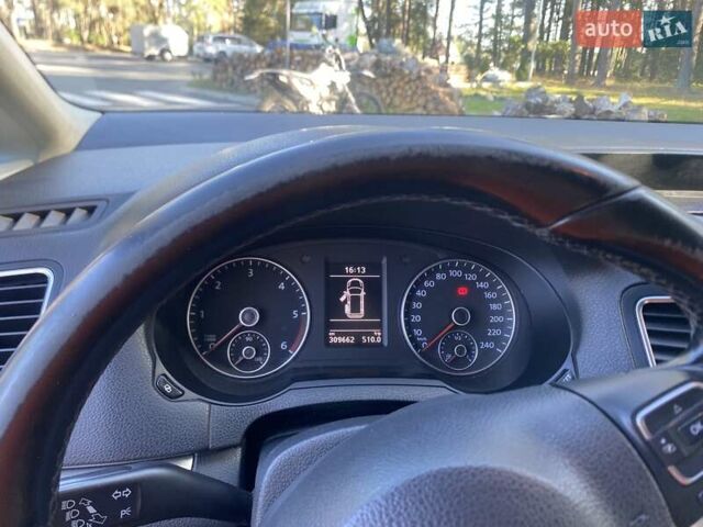 Серый Фольксваген Шаран, объемом двигателя 2 л и пробегом 309 тыс. км за 10800 $, фото 25 на Automoto.ua