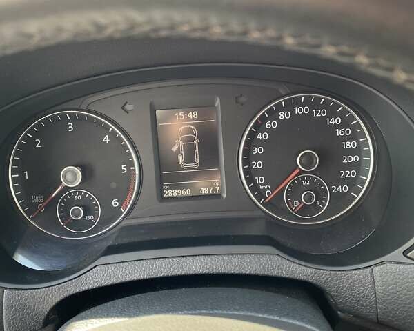 Серый Фольксваген Шаран, объемом двигателя 2 л и пробегом 288 тыс. км за 13250 $, фото 9 на Automoto.ua