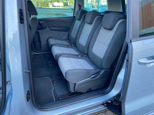 Серый Фольксваген Шаран, объемом двигателя 2 л и пробегом 306 тыс. км за 11500 $, фото 10 на Automoto.ua