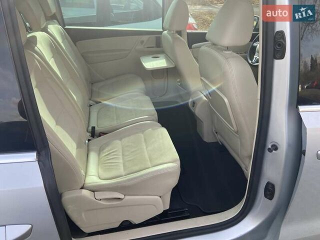 Серый Фольксваген Шаран, объемом двигателя 2 л и пробегом 228 тыс. км за 18200 $, фото 12 на Automoto.ua