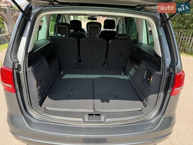 Серый Фольксваген Шаран, объемом двигателя 2 л и пробегом 203 тыс. км за 15200 $, фото 12 на Automoto.ua