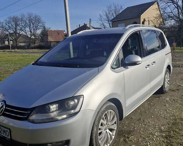 Серый Фольксваген Шаран, объемом двигателя 2 л и пробегом 291 тыс. км за 12500 $, фото 2 на Automoto.ua