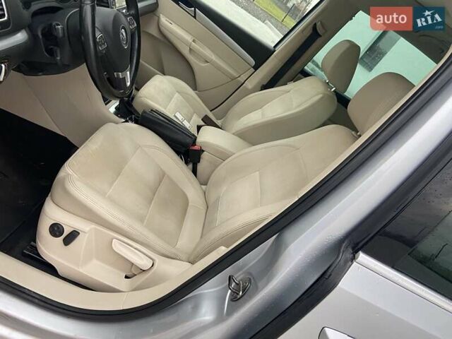 Серый Фольксваген Шаран, объемом двигателя 2 л и пробегом 228 тыс. км за 18200 $, фото 8 на Automoto.ua