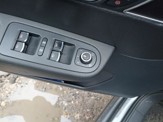 Серый Фольксваген Шаран, объемом двигателя 2 л и пробегом 255 тыс. км за 15666 $, фото 2 на Automoto.ua