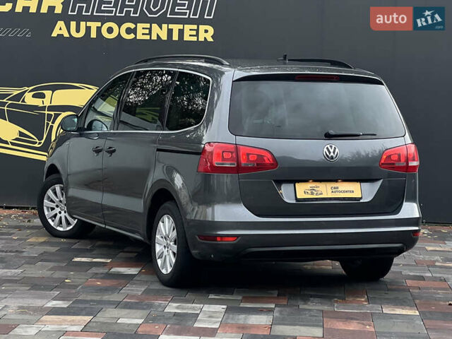 Сірий Фольксваген Шаран, об'ємом двигуна 2 л та пробігом 340 тис. км за 14000 $, фото 5 на Automoto.ua