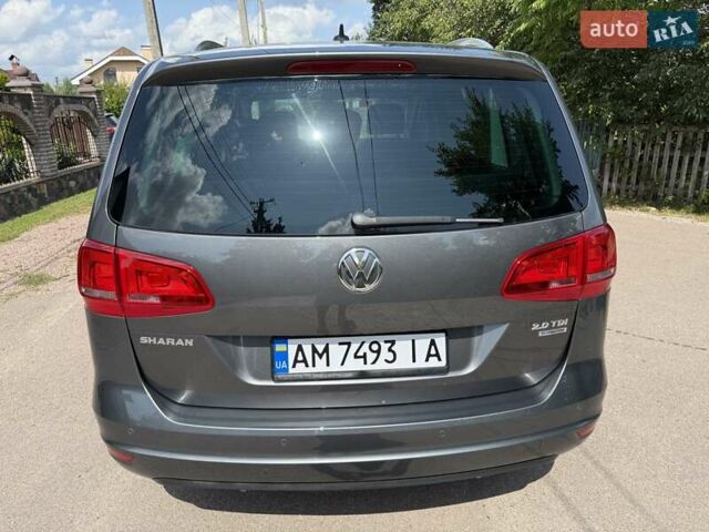 Серый Фольксваген Шаран, объемом двигателя 2 л и пробегом 203 тыс. км за 15200 $, фото 4 на Automoto.ua