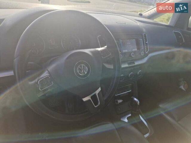 Серый Фольксваген Шаран, объемом двигателя 2 л и пробегом 291 тыс. км за 12500 $, фото 6 на Automoto.ua