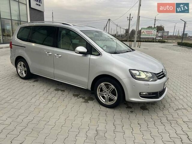 Серый Фольксваген Шаран, объемом двигателя 2 л и пробегом 228 тыс. км за 18200 $, фото 2 на Automoto.ua
