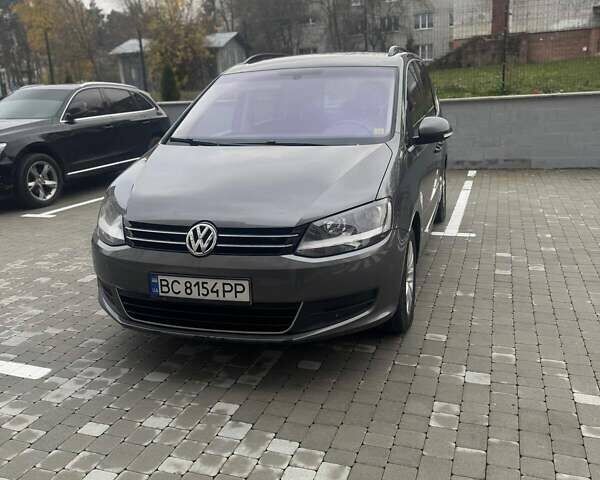 Сірий Фольксваген Шаран, об'ємом двигуна 1.97 л та пробігом 326 тис. км за 10800 $, фото 3 на Automoto.ua