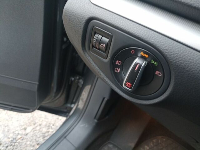 Серый Фольксваген Шаран, объемом двигателя 2 л и пробегом 255 тыс. км за 15666 $, фото 5 на Automoto.ua