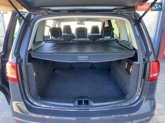 Серый Фольксваген Шаран, объемом двигателя 1.97 л и пробегом 273 тыс. км за 11550 $, фото 15 на Automoto.ua